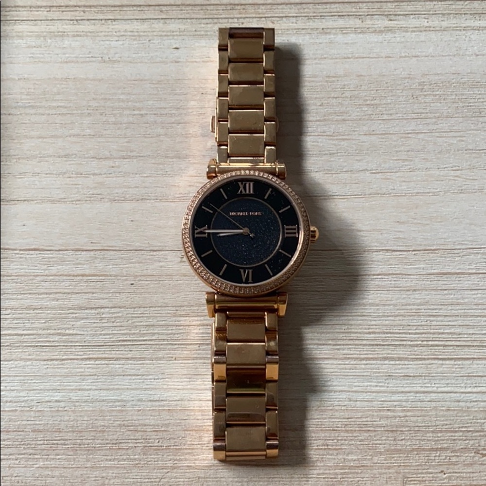 black crystal michael kors watch. 💎 - Picture 2 of 5